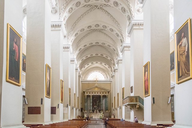 Vilnius Cathedral, Interior